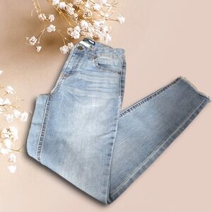 Fashion Nova Ankle Jeans Size 3/26
